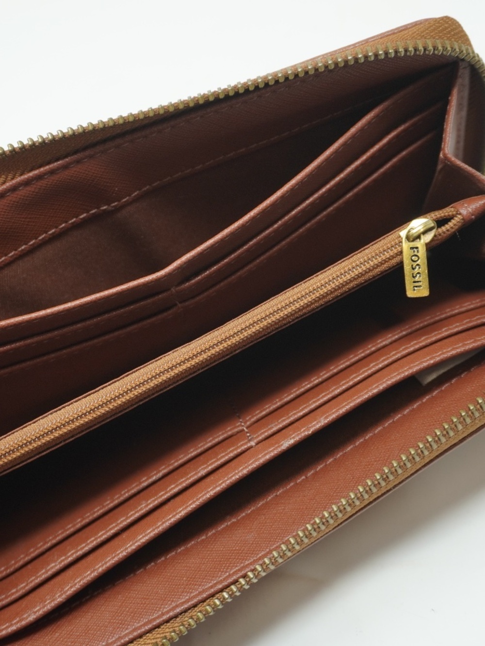 FOSSIL "Tara" Large Continental Zip Around Wallet in Brown Leather - Picture 5 of 5